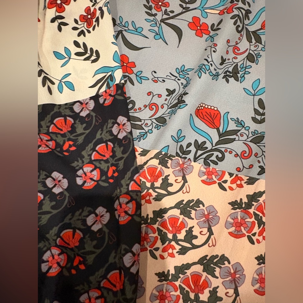 Tunic - Picture 3 of 5